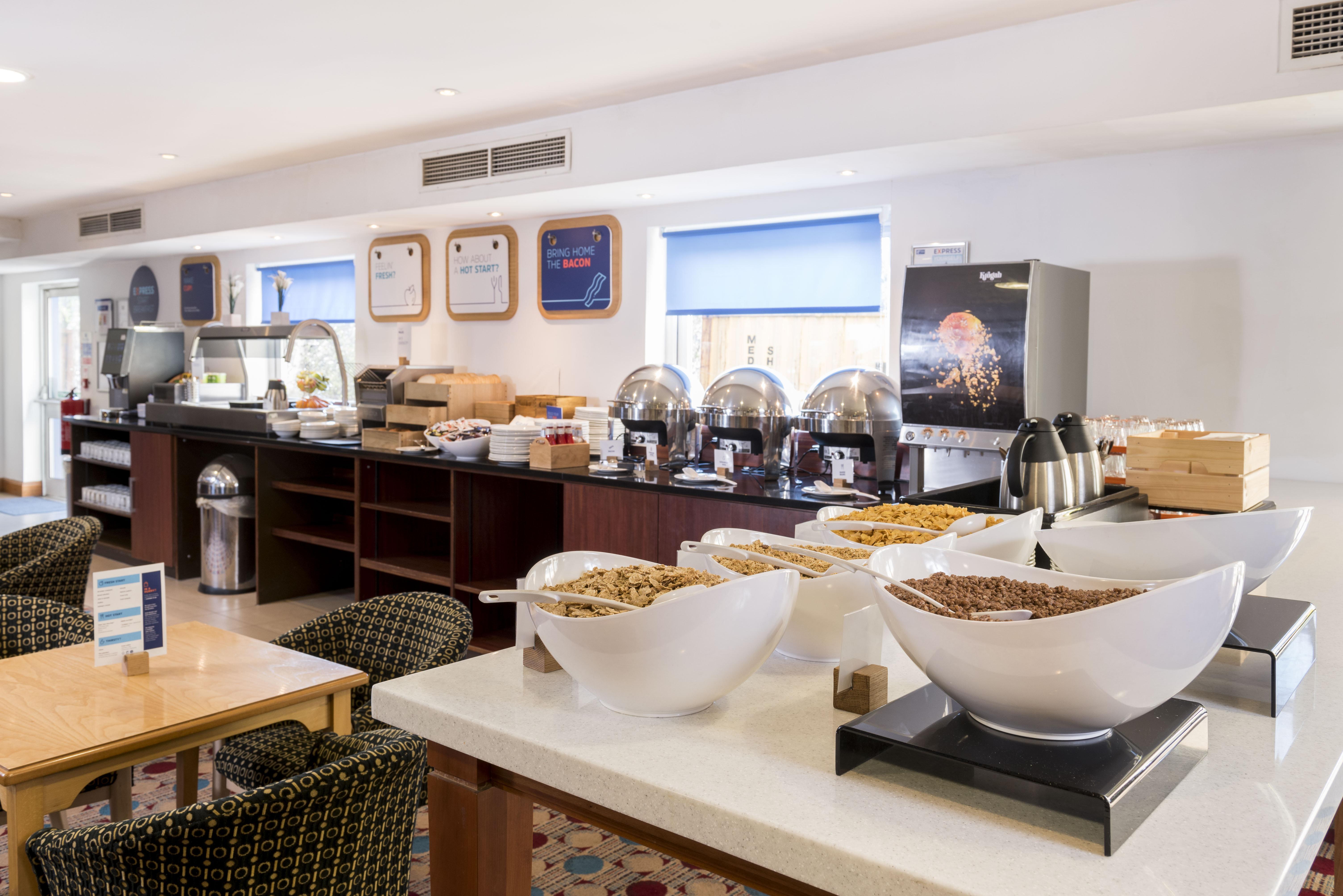 Holiday Inn Express Birmingham Star City By Ihg Esterno foto