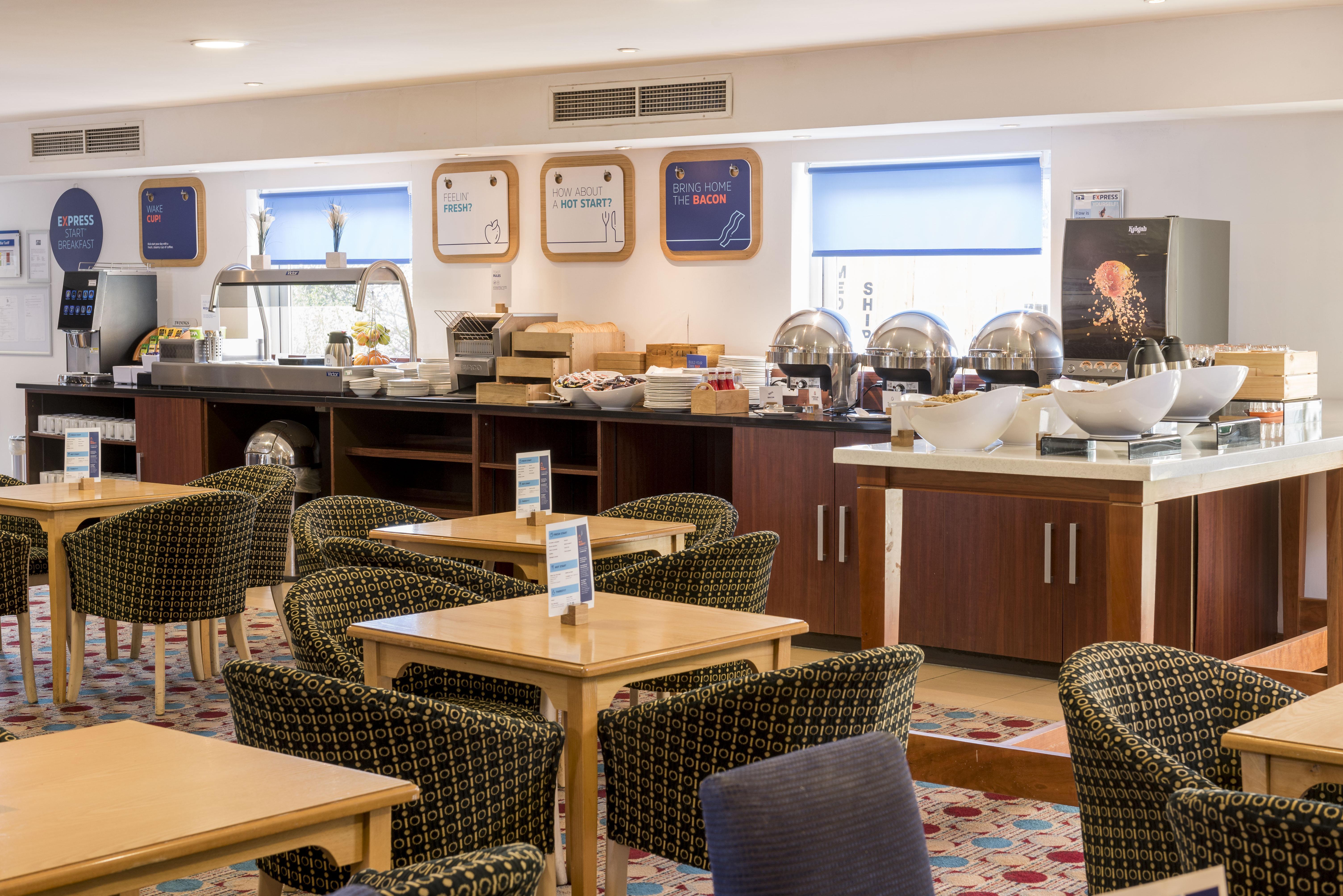 Holiday Inn Express Birmingham Star City By Ihg Esterno foto
